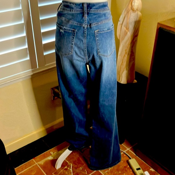 💙👖TORRID Blue Stretch Luxe Slim Boot Jeans W/Cotton, Polyester, & Spandex Sz 18R - Picture 3 of 6